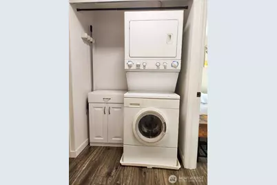 1915 E Spruce Street #B, Seattle, WA 98122 - Photo 15