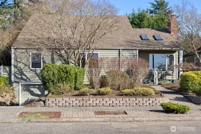 5720 59th Avenue NE, Seattle, WA 98105 - Photo 1