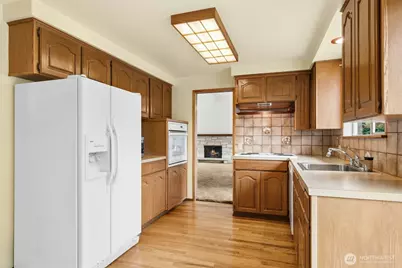 14511 NE 2nd Place, Bellevue, WA 98007 - Photo 9
