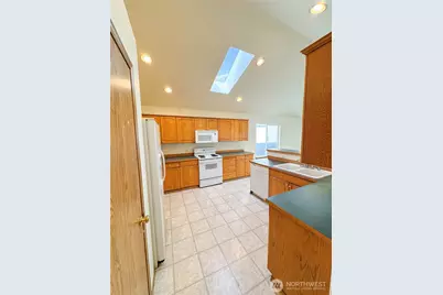 21621 65th Avenue Ct E, Spanaway, WA 98387 - Photo 5