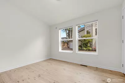 3539 SW 100th Street, Seattle, WA 98146 - Photo 17