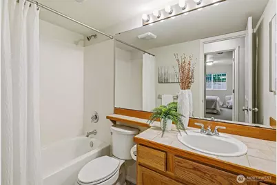 1009 112th Street SE #B203, Everett, WA 98208 - Photo 11