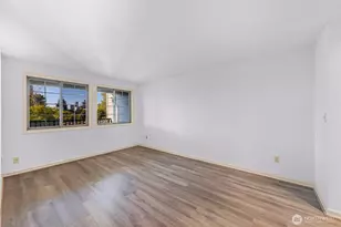 1111 10th Ave E, Seattle, WA 98102 - Photo 17