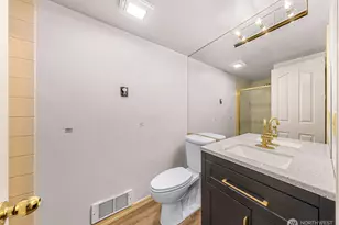 1111 10th Ave E, Seattle, WA 98102 - Photo 23