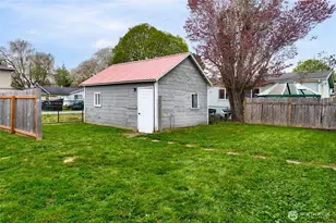210 Gibson St, Sedro Woolley, WA 98284 - Photo 23