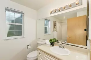 23315 Cedar Way, Mountlake Terrace, WA 98043 - Photo 11