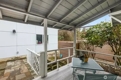 9728 23rd Avenue NE #A, Seattle, WA 98115 - Photo 25