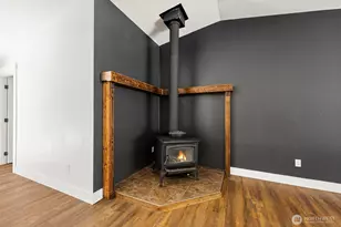 23430 Fisk Rd E, Orting, WA 98360 - Photo 9