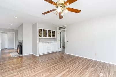 3625 Magnolia Boulevard W, Seattle, WA 98199 - Photo 9