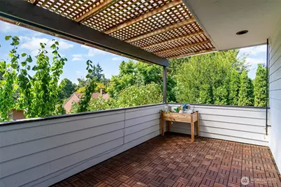 3625 Magnolia Boulevard W, Seattle, WA 98199 - Photo 23