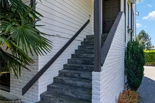 3625 Magnolia Blvd W, Seattle, WA 98199 - Photo 5