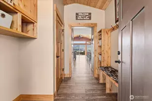 525 Columbia View Rd, Chelan, WA 98816 - Photo 9
