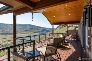 525 Columbia View Rd, Chelan, WA 98816 - Photo 15