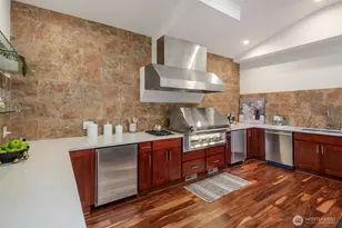 14424 SE 17th St, Bellevue, WA 98007 - Photo 17