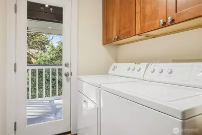 9165 45th Avenue SW #6, Seattle, WA 98136 - Photo 23