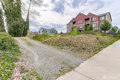 1725 Meridian Avenue E, Edgewood, WA 98371 - Photo 3