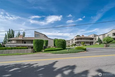 225 19th Street #31, East Wenatchee, WA 98802 - Photo 1