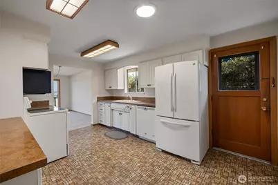 1411 Nisqually Street, Steilacoom, WA 98388 - Photo 13