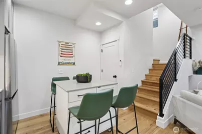 71 W Dravus Street, Seattle, WA 98119 - Photo 7