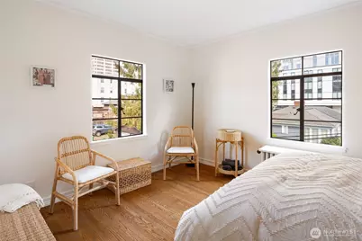 1106 NE 42nd #19, Seattle, WA 98105 - Photo 21