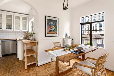 1106 NE 42nd #19, Seattle, WA 98105 - Photo 17