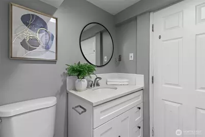 1210 108th Avenue SE, Bellevue, WA 98004 - Photo 21