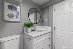 1210 108th Ave SE, Bellevue, WA 98004 - Photo 21