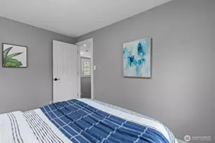 1210 108th Ave SE, Bellevue, WA 98004 - Photo 11