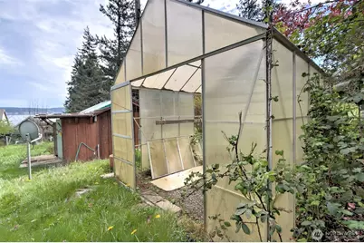 721 E Stretch Island Road S, Grapeview, WA 98546 - Photo 29