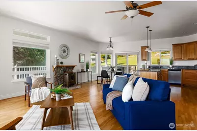 1041 Halsey Drive, Coupeville, WA 98239 - Photo 5