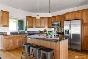 1041 Halsey Dr, Coupeville, WA 98239 - Photo 11