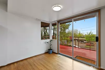 3041 24th Avenue W, Seattle, WA 98199 - Photo 9