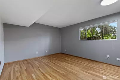3041 24th Avenue W, Seattle, WA 98199 - Photo 23