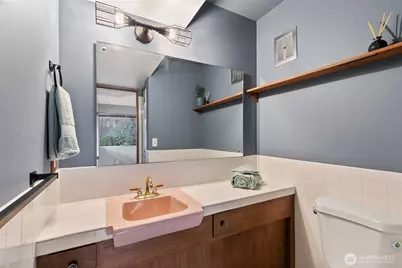 3041 24th Avenue W, Seattle, WA 98199 - Photo 21