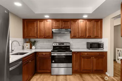 243 169th Avenue NE, Bellevue, WA 98008 - Photo 11