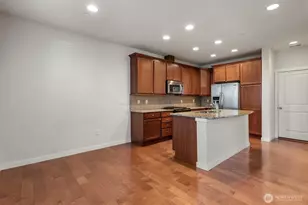 1451 NE Park Dr, Issaquah, WA 98029 - Photo 5