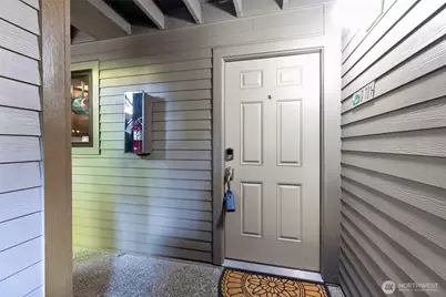 4895 76th Street SW #D701, Mukilteo, WA 98275 - Photo 5