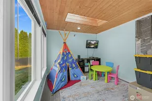 980 Marshall Dr, Camano Island, WA 98282 - Photo 11