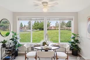 11104 NE 68th St, Kirkland, WA 98033 - Photo 9