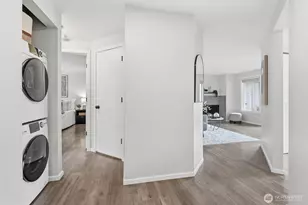 11104 NE 68th St, Kirkland, WA 98033 - Photo 25