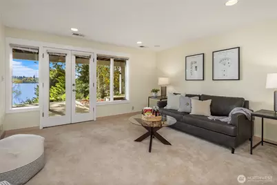 2047 Killarney Way, Bellevue, WA 98004 - Photo 31