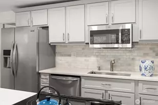 929 Blue Heron Ave NE, Bainbridge Island, WA 98110 - Photo 17