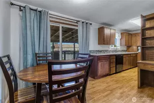 1521 SE Freedom Pl, College Place, WA 99324 - Photo 7