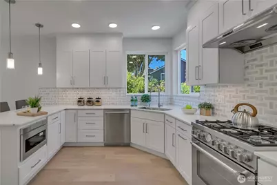 4019 4th Avenue NE #B, Seattle, WA 98105 - Photo 11