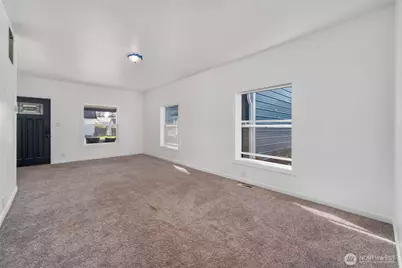 1323 Logan St, Centralia, WA 98531 - Photo 7