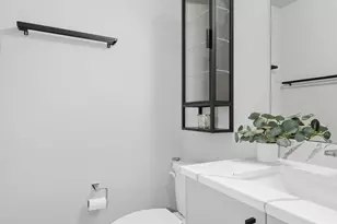 806 164th St SW, Lynnwood, WA 98037 - Photo 17