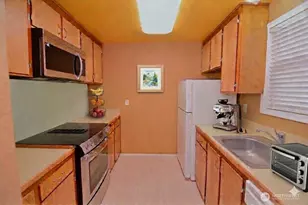 2629 Rucker Ave, Everett, WA 98201 - Photo 9