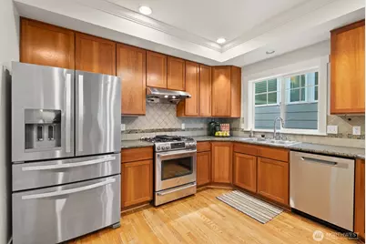121 21st Avenue E #C, Seattle, WA 98112 - Photo 17