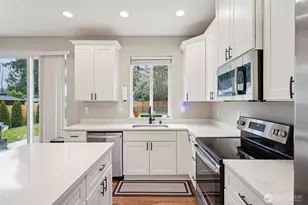 824 99th St S, Tacoma, WA 98444 - Photo 5