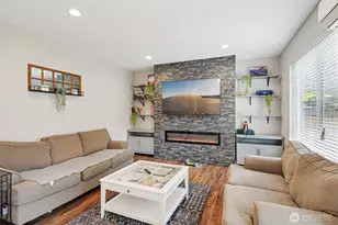 824 99th St S, Tacoma, WA 98444 - Photo 1